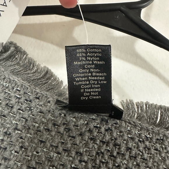 Ann Taylor size small, fringe trimmed cardigan - Picture 7 of 9